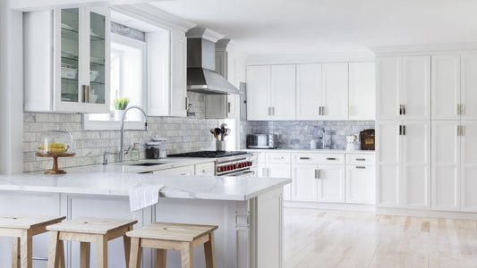 Island vs. Peninsula: What's the best option for my kitchen?