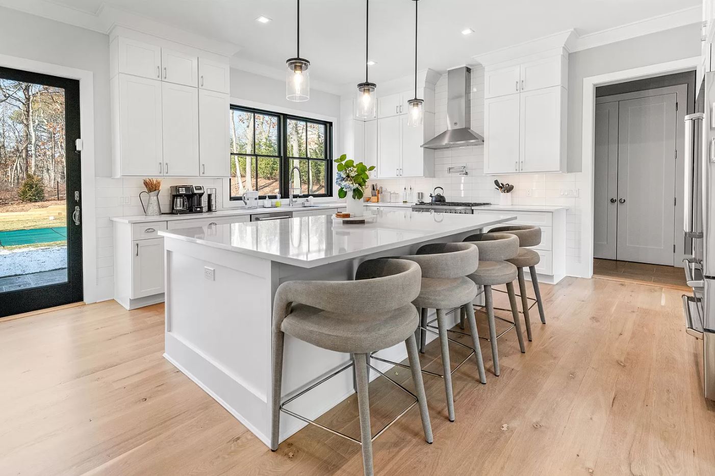 White Shaker Kitchen with Island. Fabuwood Galaxy Frost. 